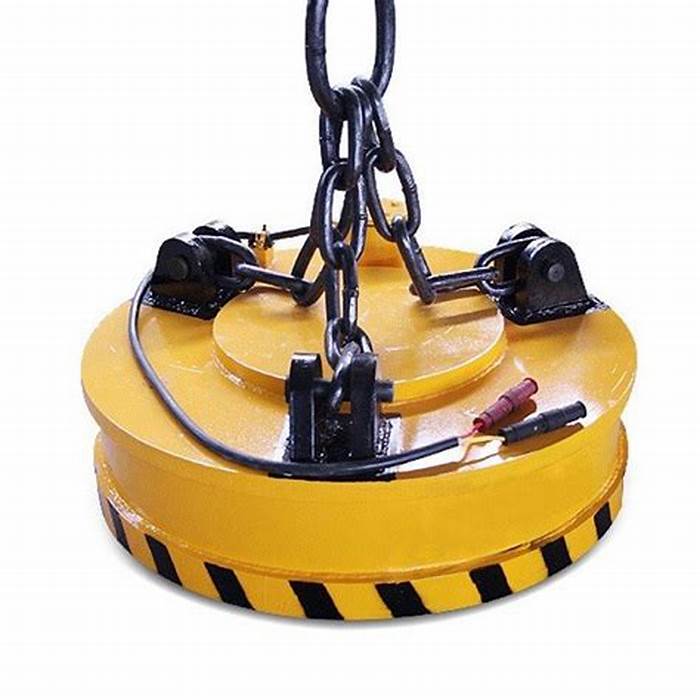 EOT crane electromagnet for lifting steel scrap